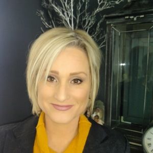 Meet your Posher, Lisa